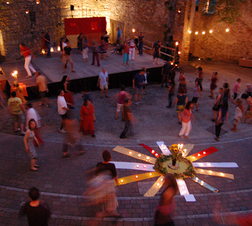 Tanzfeste in der Burgruine