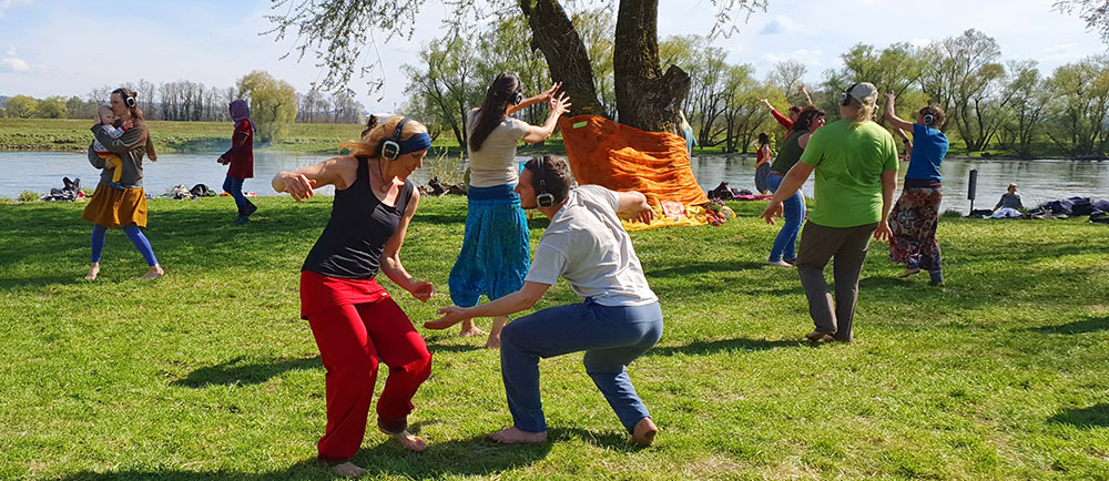 Waves mit Funkkopfhörern