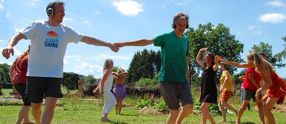 Wave mit Funkkopfhörern